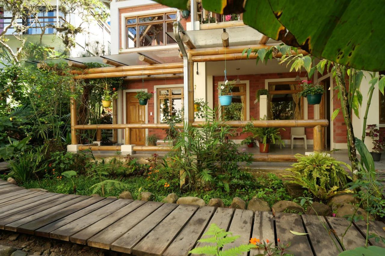 Casa Del Rio En Mindo Bed & Breakfast Ngoại thất bức ảnh