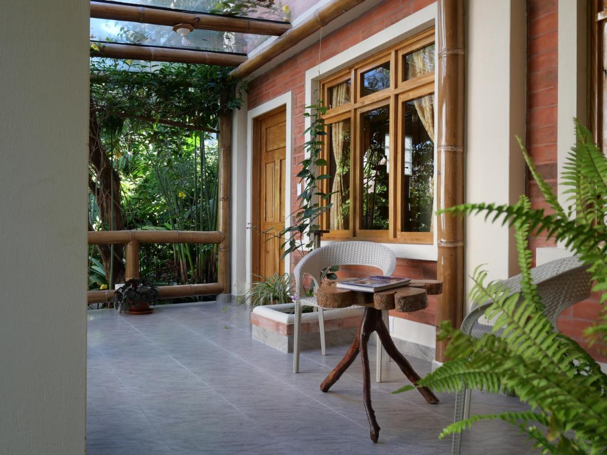 Casa Del Rio En Mindo Bed & Breakfast Ngoại thất bức ảnh