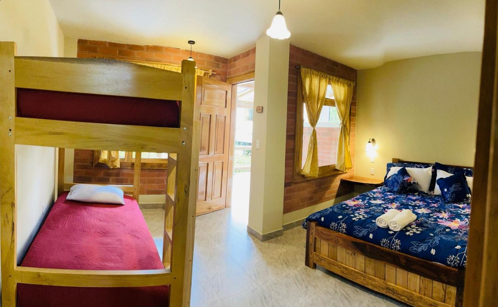 Casa Del Rio En Mindo Bed & Breakfast Ngoại thất bức ảnh