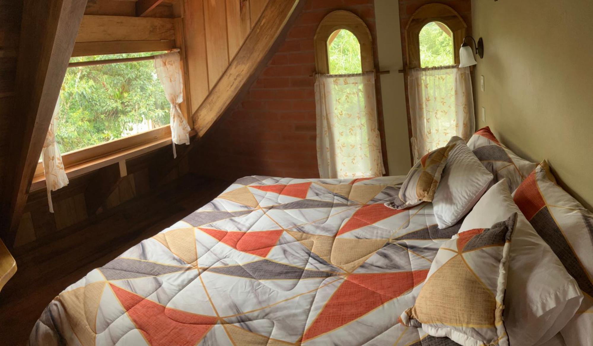 Casa Del Rio En Mindo Bed & Breakfast Ngoại thất bức ảnh