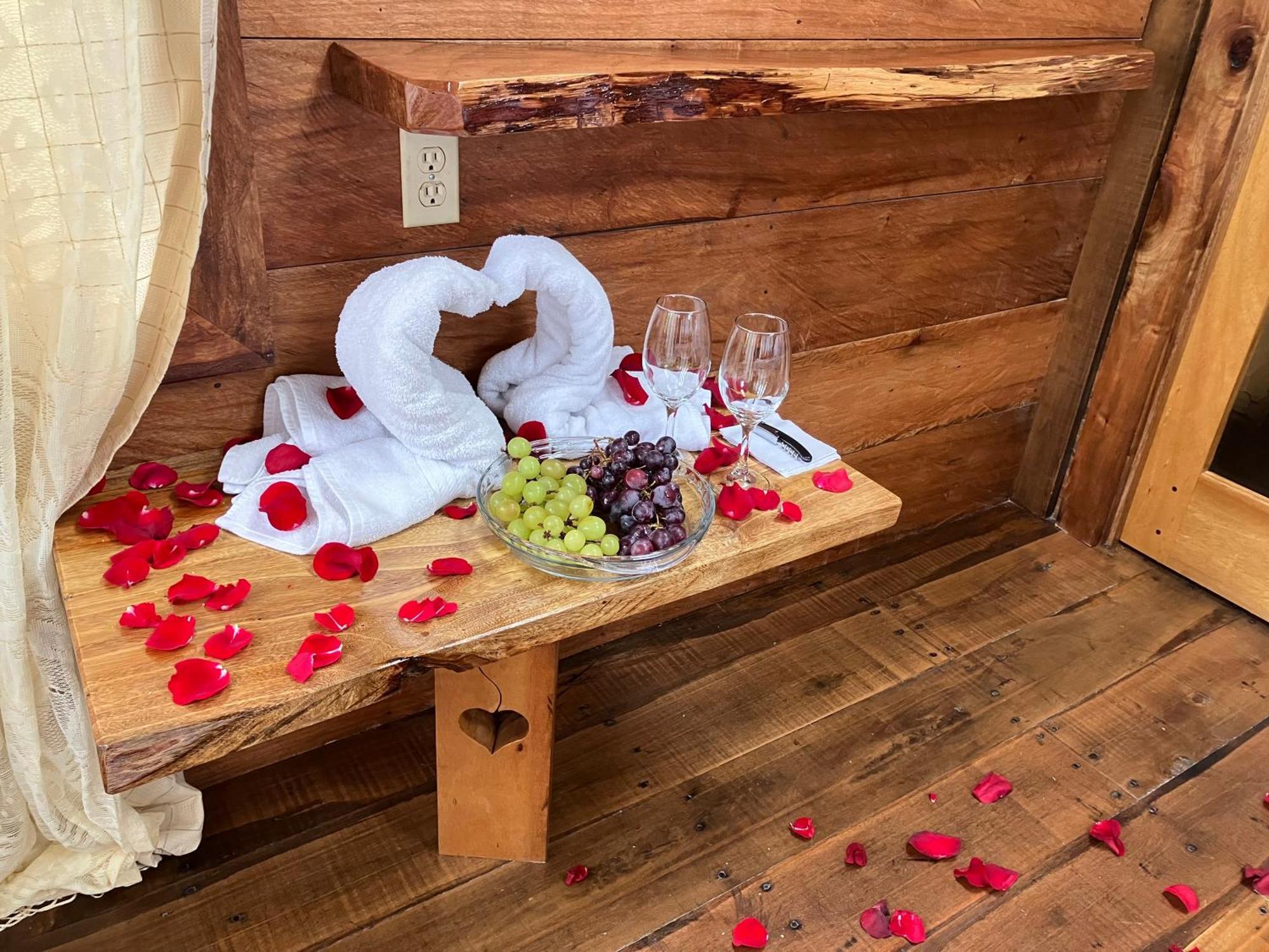 Casa Del Rio En Mindo Bed & Breakfast Ngoại thất bức ảnh